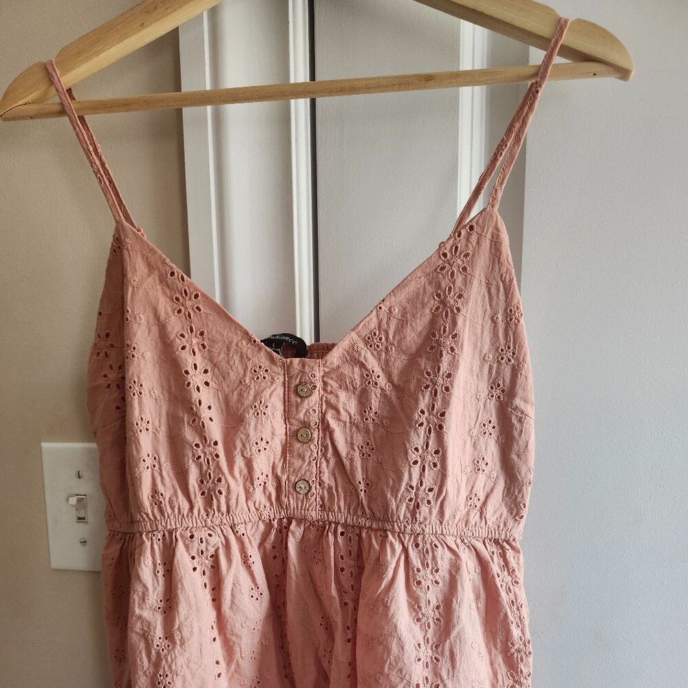Cute pink top